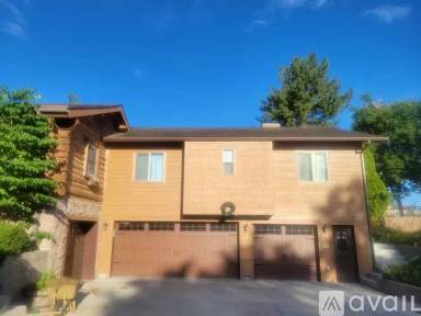 Main picture of 7801 S Estes St