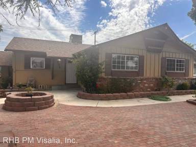 Main picture of 833 E Myrtle Ave