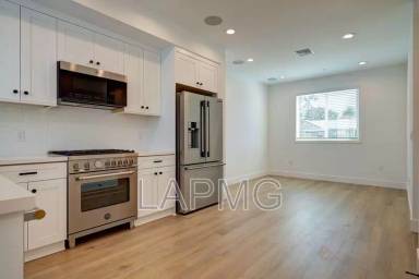 Main picture of 4507 Saturn St