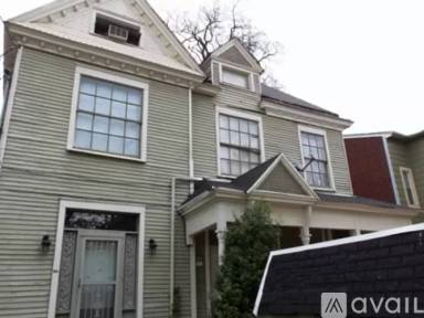 Main picture of 1169 E Broadway