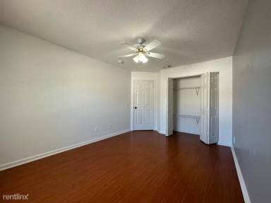 Main picture of 140 Baldwin Blvd