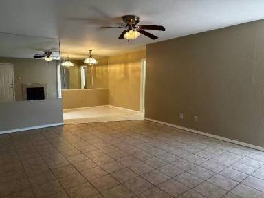 Main picture of Leawood Condos