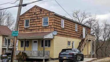 Main picture of 2 N Frazier Ave