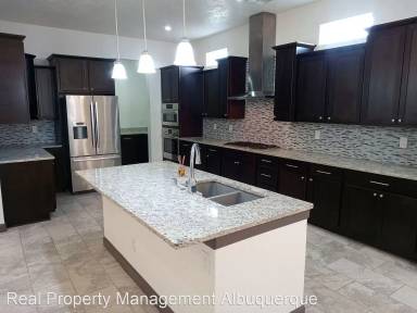 Main picture of 2639 Stryker Rd SE