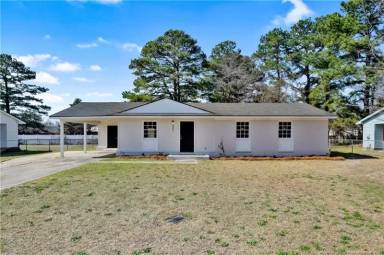 Main picture of 6561 Vineyard Dr
