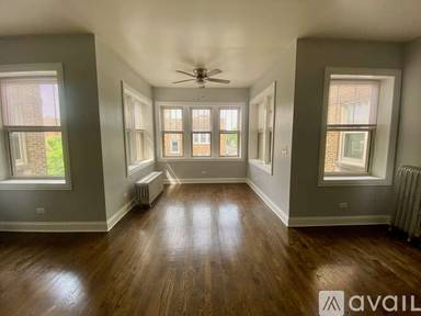 Main picture of 2655 W Ainslie St
