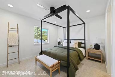 Main picture of 1218 W Ivywild St
