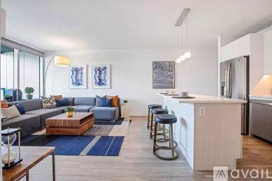 Main picture of 2315 N Lincoln Ave