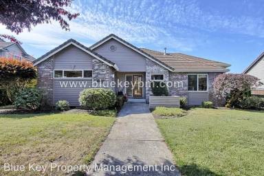 Main picture of 17715 SE 36th Way