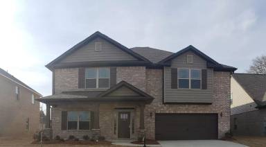 Main picture of 152 Kingswood Dr