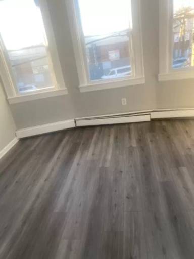 Main picture of 4 Ceown St