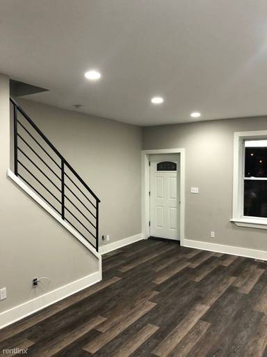 Main picture of 902 S Yewdall St