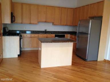 Main picture of 2533 N Southport Ave