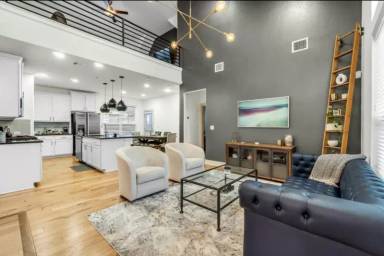 Main picture of 2306 Montague St