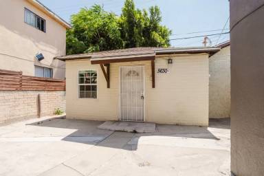Main picture of 560 Craner Ave