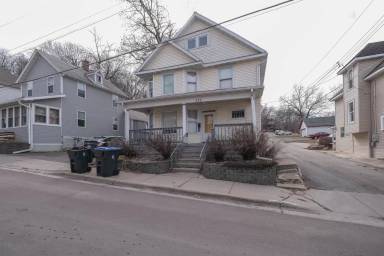 Main picture of 525 E Hickory St
