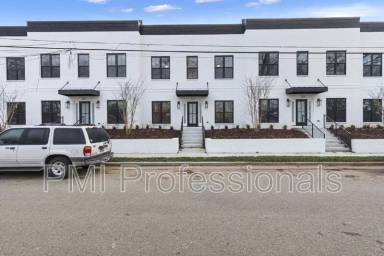 Main picture of 231 S Bilbro Ave