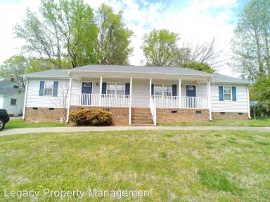 Main picture of 703 Providence Rd