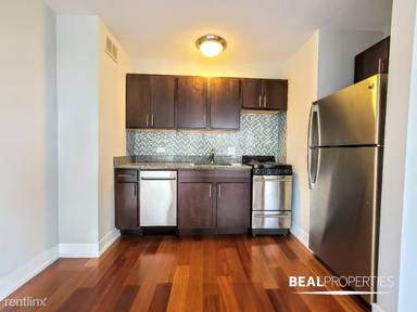 Main picture of Wellington Place Apartments