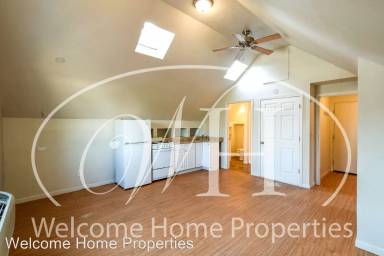 Main picture of 105 SE 6th St