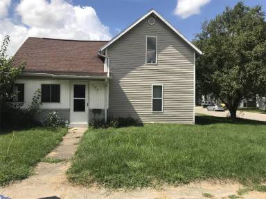 Main picture of 202 S Nappanee St