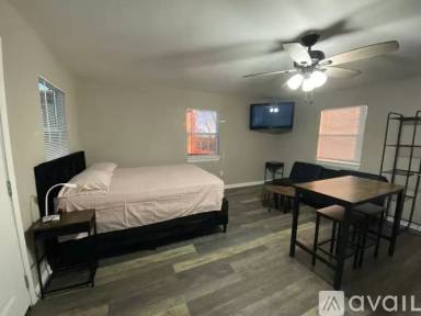 Main picture of 7618 Northview Ln