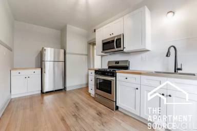 Main picture of 707 N Hamlin Ave