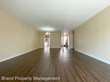 Main picture of 17735 Los Jardines W