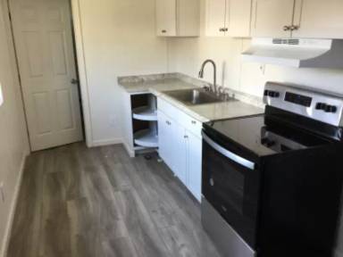 Main picture of 5625 Sandmound Blvd
