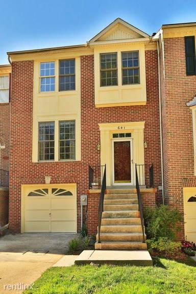 Main picture of 629 Budleigh Cir