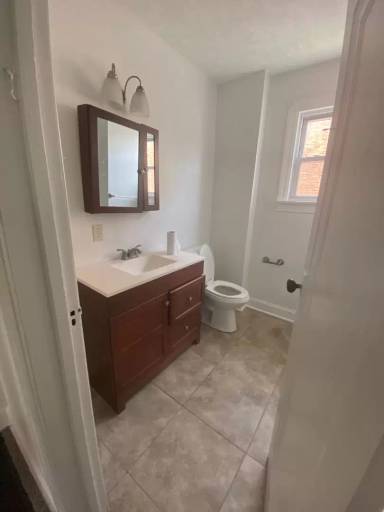Main picture of 8290 Southern Blvd