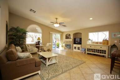 Main picture of 473 Garrafon Bay St