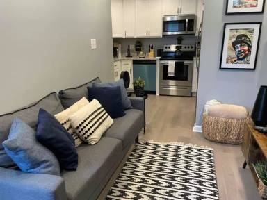 Main picture of 9 S Schroeder St