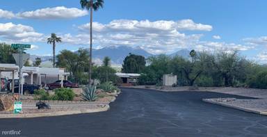 Main picture of 324 N Calle de las Profetas