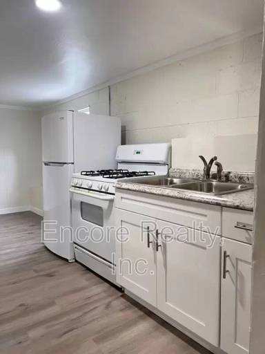 Main picture of 2780 Vista Way