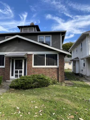 Main picture of 5275 N College Ave