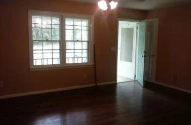 Main picture of 563 N Marble St