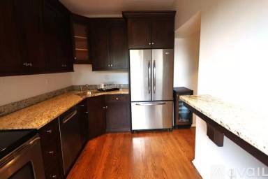 Main picture of 5922 Howe St