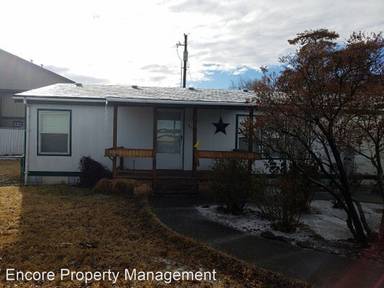 Main picture of 312 NW Hemlock Ct