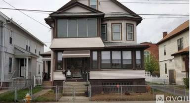 Main picture of 27 Ainsworth St