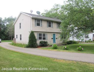 Main picture of 1116 Parchmount Ave