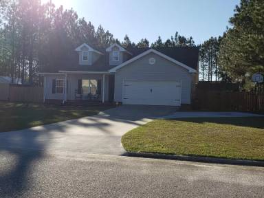 Main picture of 265 Kalynne Way NE