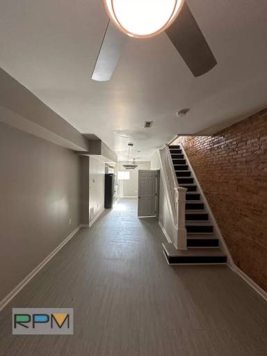 Main picture of 827 N Milton Ave