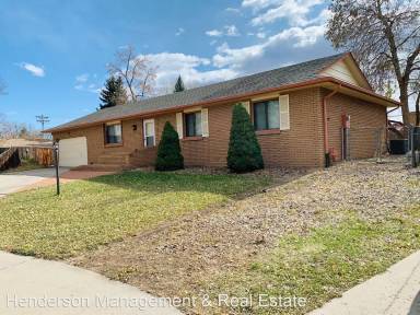 Main picture of 742 W 37th St
