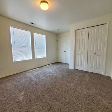 Main picture of 1924 Meadowridge Ave
