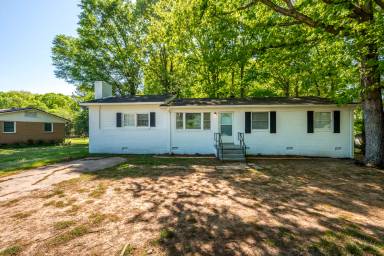 Main picture of 2302 China Ave