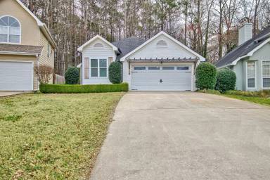 Main picture of 94 Prestwick Ln