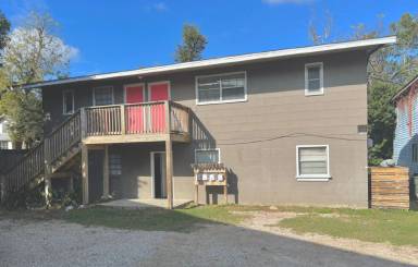Main picture of 110 S Franklin Blvd
