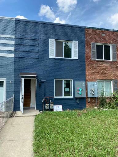 Main picture of 200 Oklahoma Ave NE