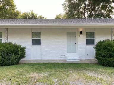 Main picture of 111 N Florene St